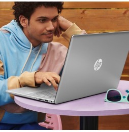 Portable HP 17-cn2139nf 17,3" FHD IPS 300 nits WIN11H 9S941EA